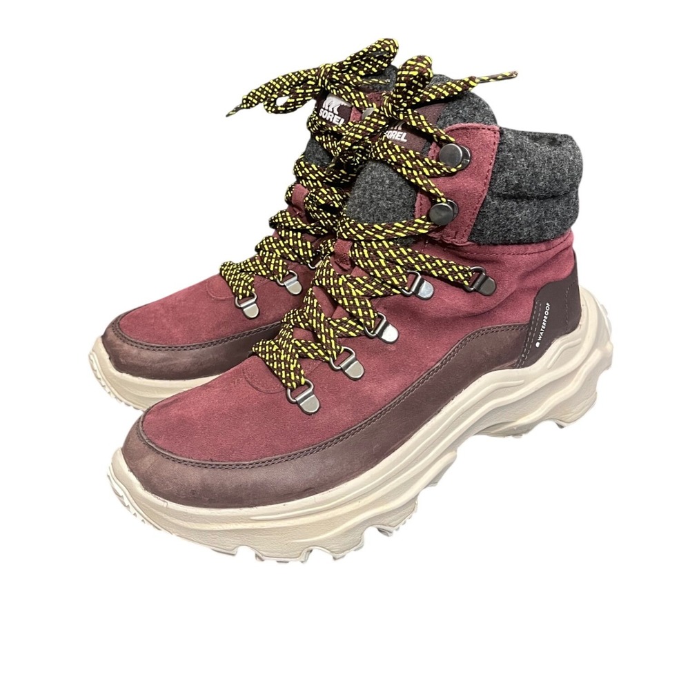 Sorel Kinetic Breakthru Caribou Women's Water Proof Suede Boots Sz 9 Shoes